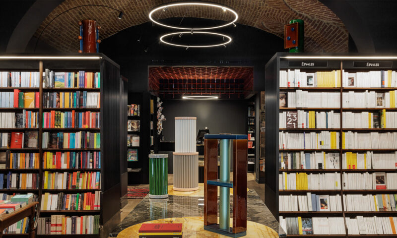 Luxemburg – Libreria Internazionale. Turin, Italy